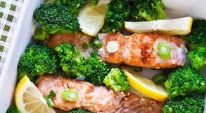 Somon cu broccoli