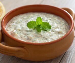 Sos tzatziki