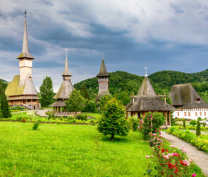 Vacanta la manastiri in Romania